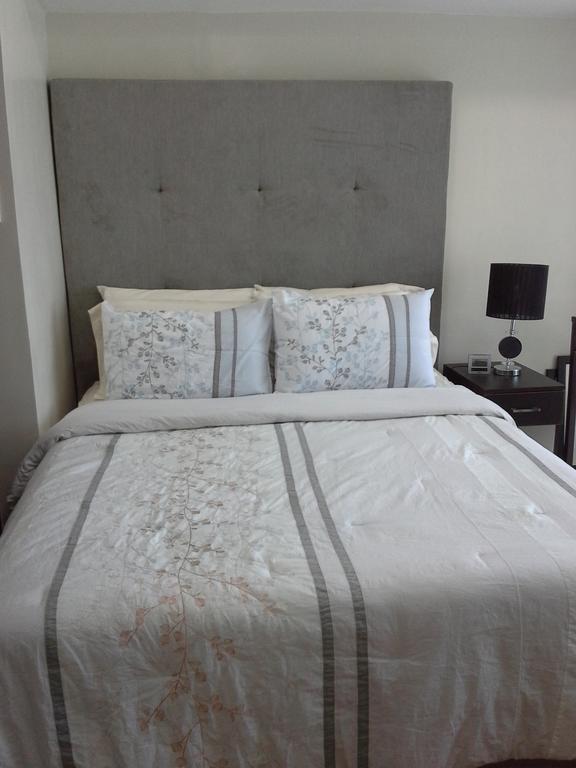 Eton Parkview Apartment Makati City Екстериор снимка