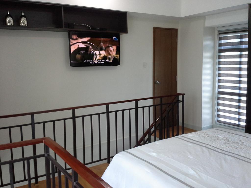Eton Parkview Apartment Makati City Екстериор снимка