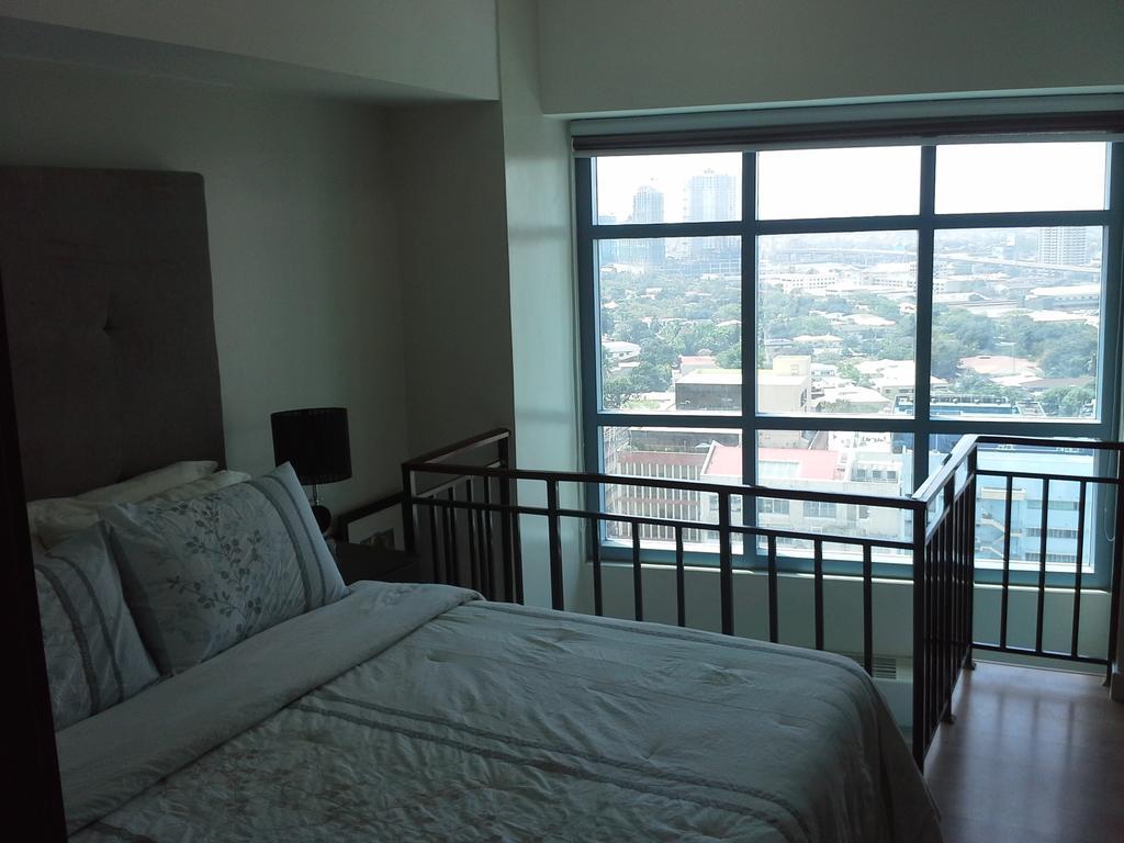Eton Parkview Apartment Makati City Екстериор снимка