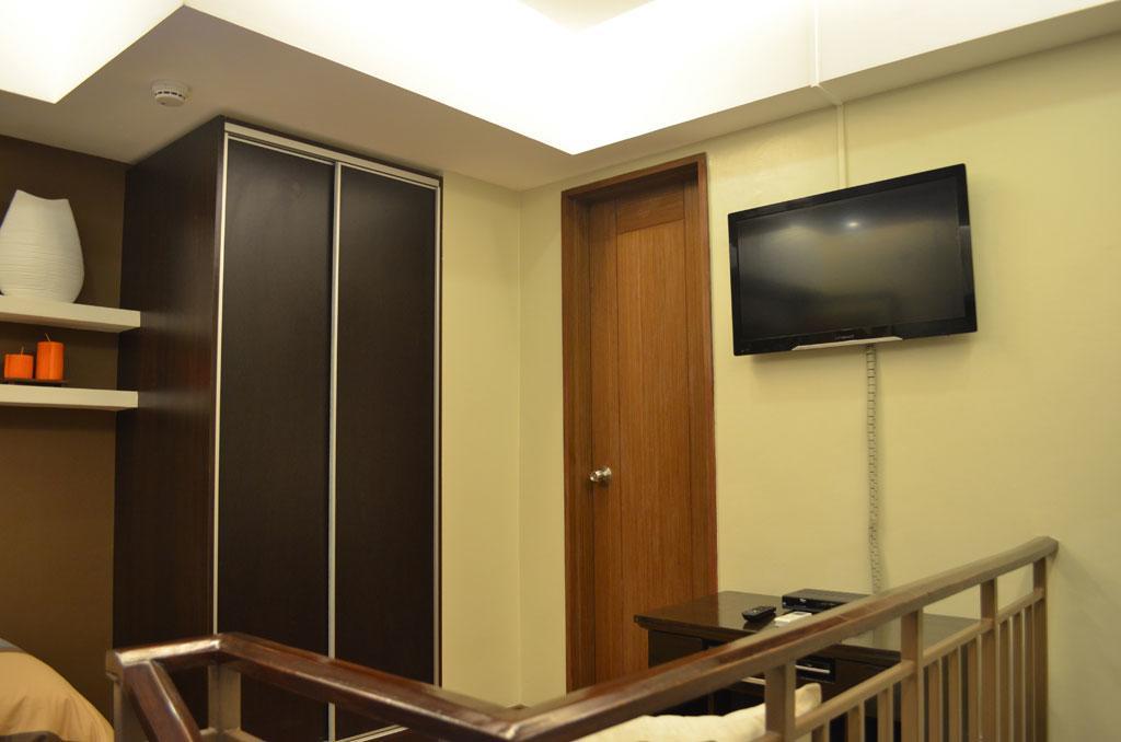 Eton Parkview Apartment Makati City Екстериор снимка