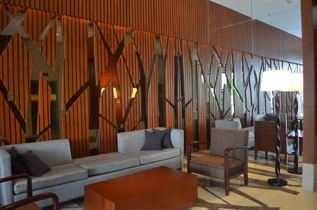 Eton Parkview Apartment Makati City Екстериор снимка