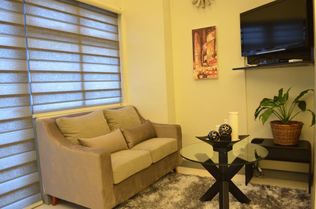Eton Parkview Apartment Makati City Екстериор снимка